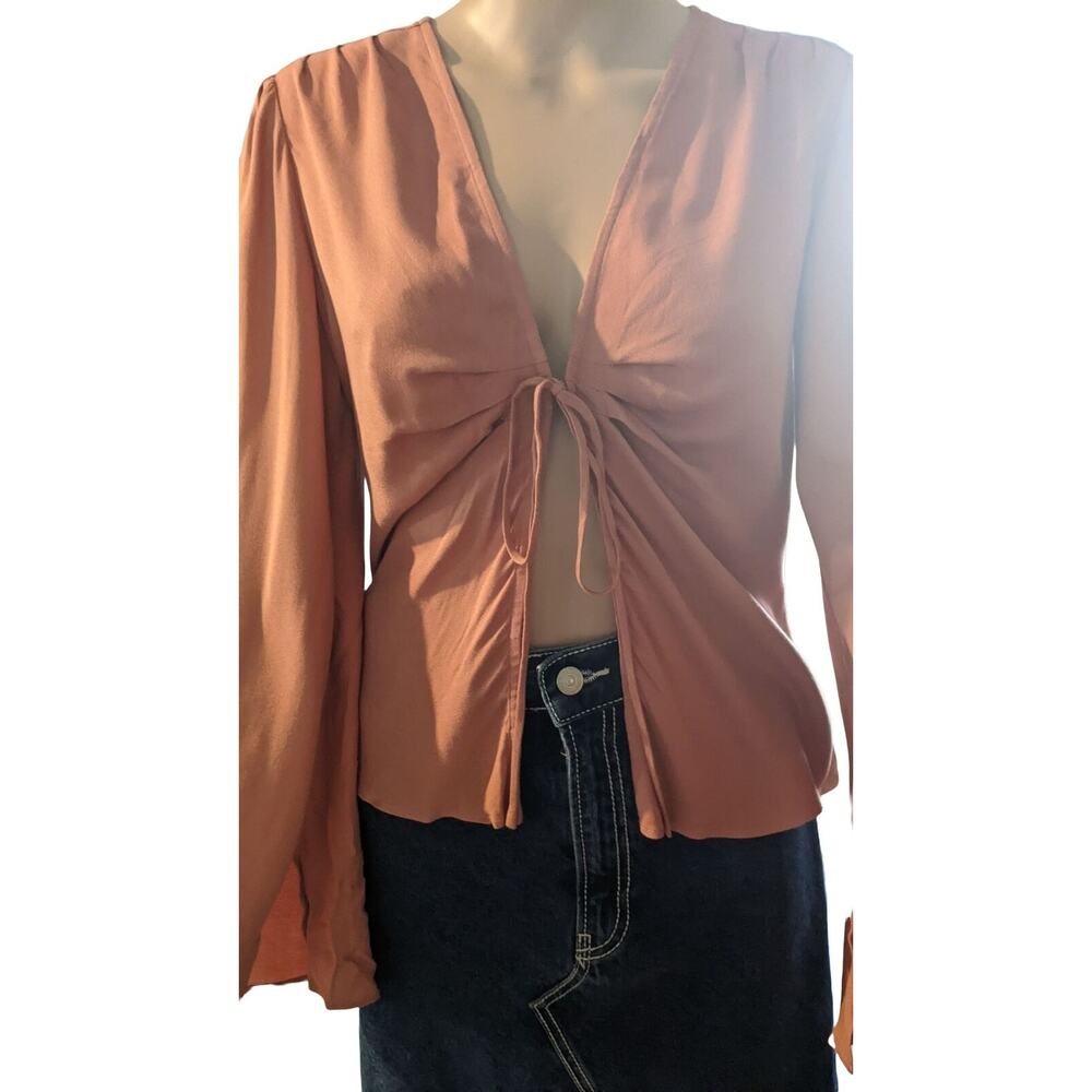 Leith Size S Flyaway Bell Sleeve Blouse in Dusty Pink